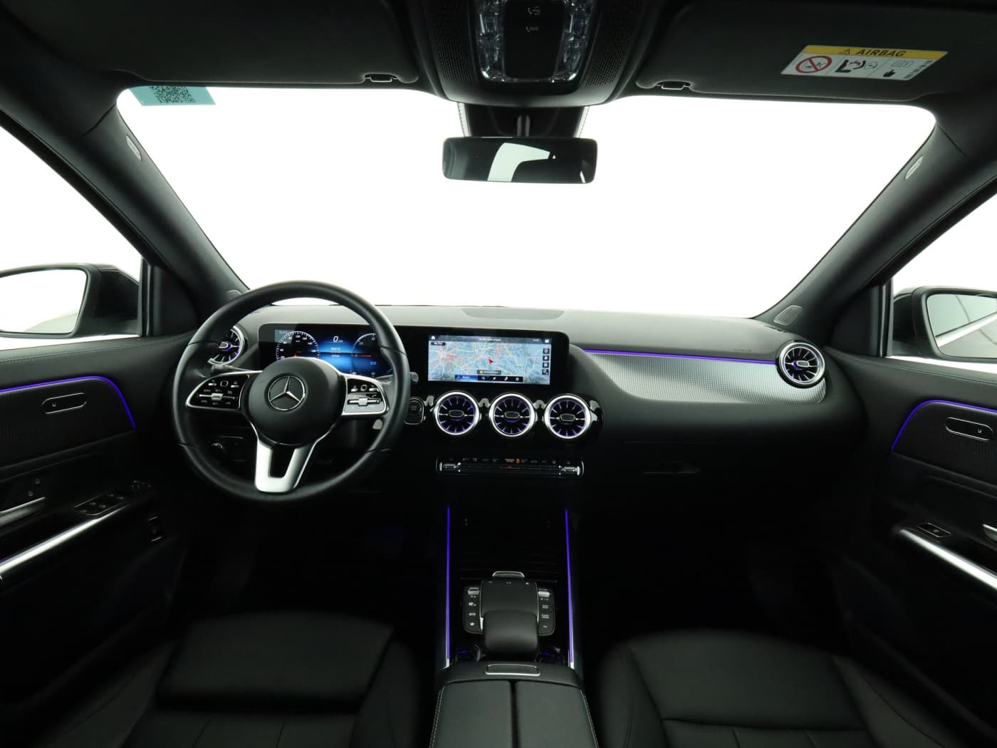 Mercedes-Benz EQA 300 4M Bild 19