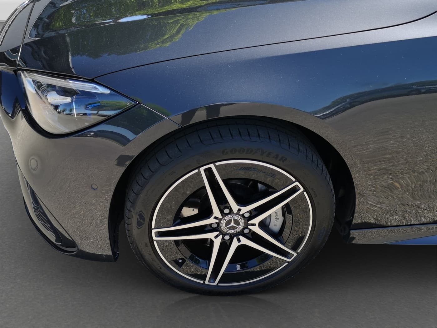 Mercedes-Benz C 300 e T Bild 19
