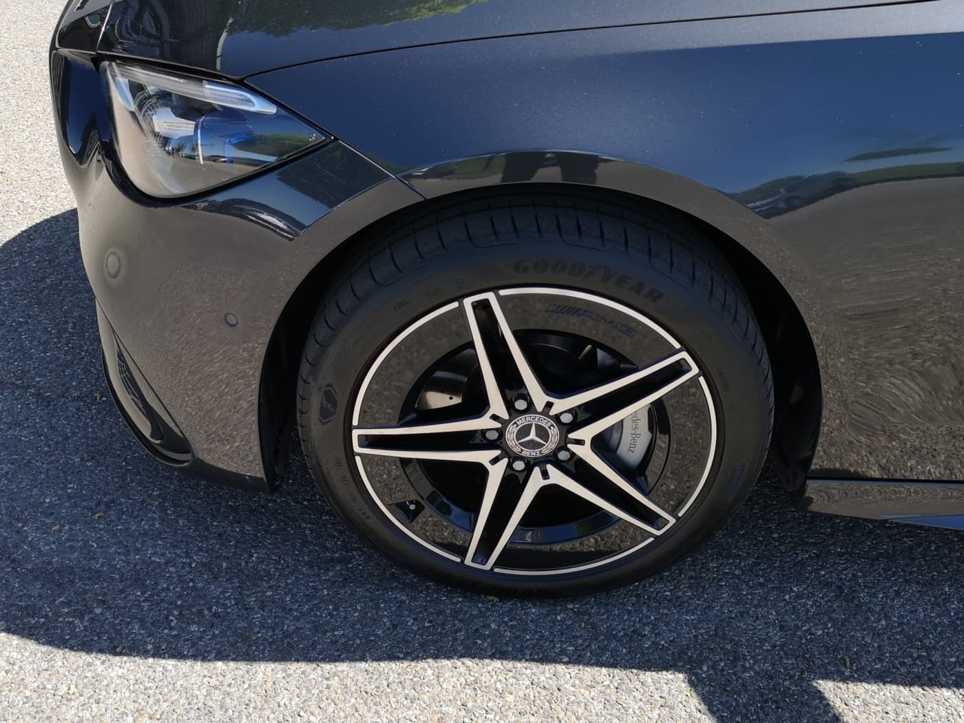 Mercedes-Benz C 300 e T Bild 21