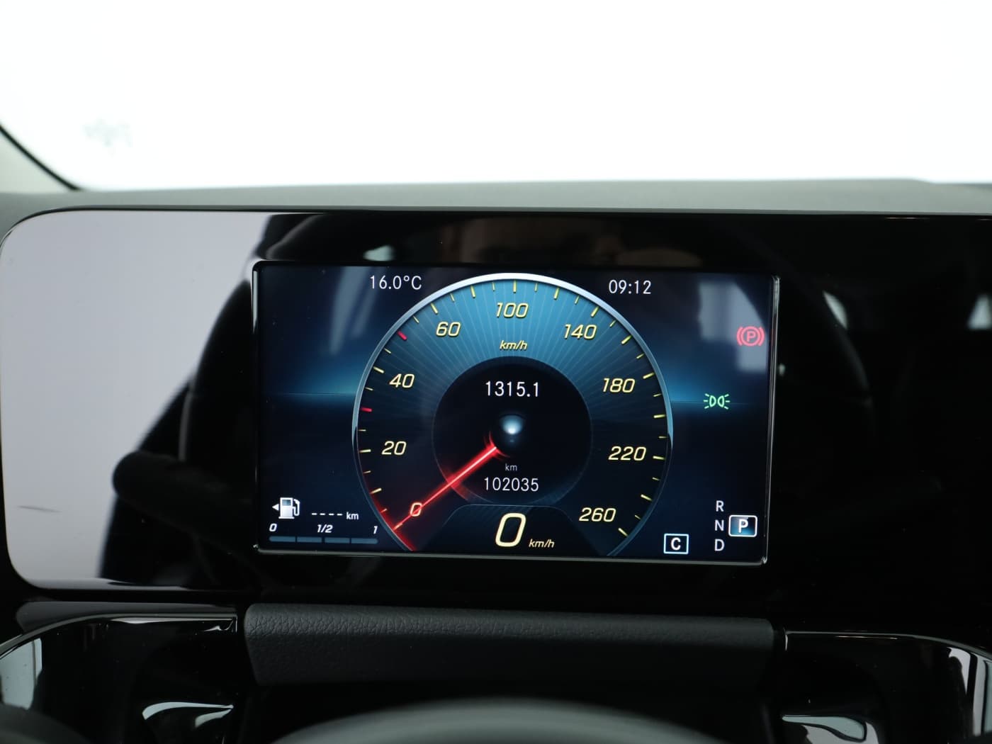 Mercedes-Benz GLA 200 d 4M Bild 12