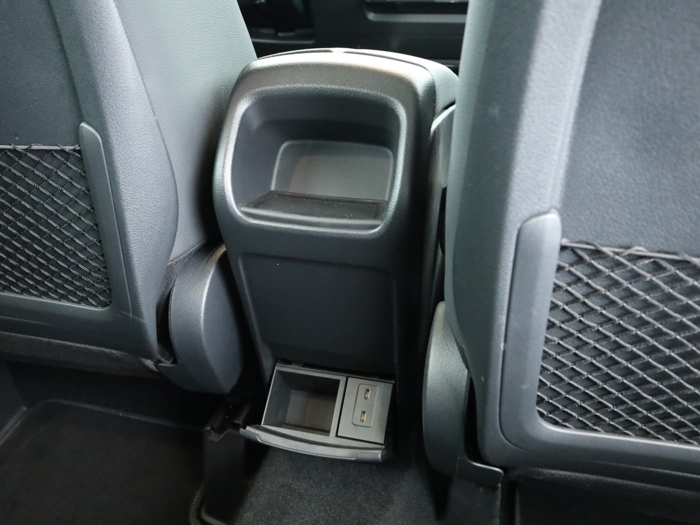 Mercedes-Benz GLA 200 d 4M Bild 23