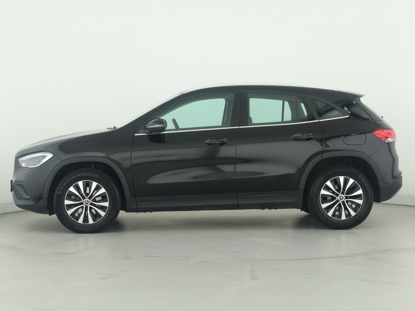 Mercedes-Benz GLA 200 d 4M Bild 7