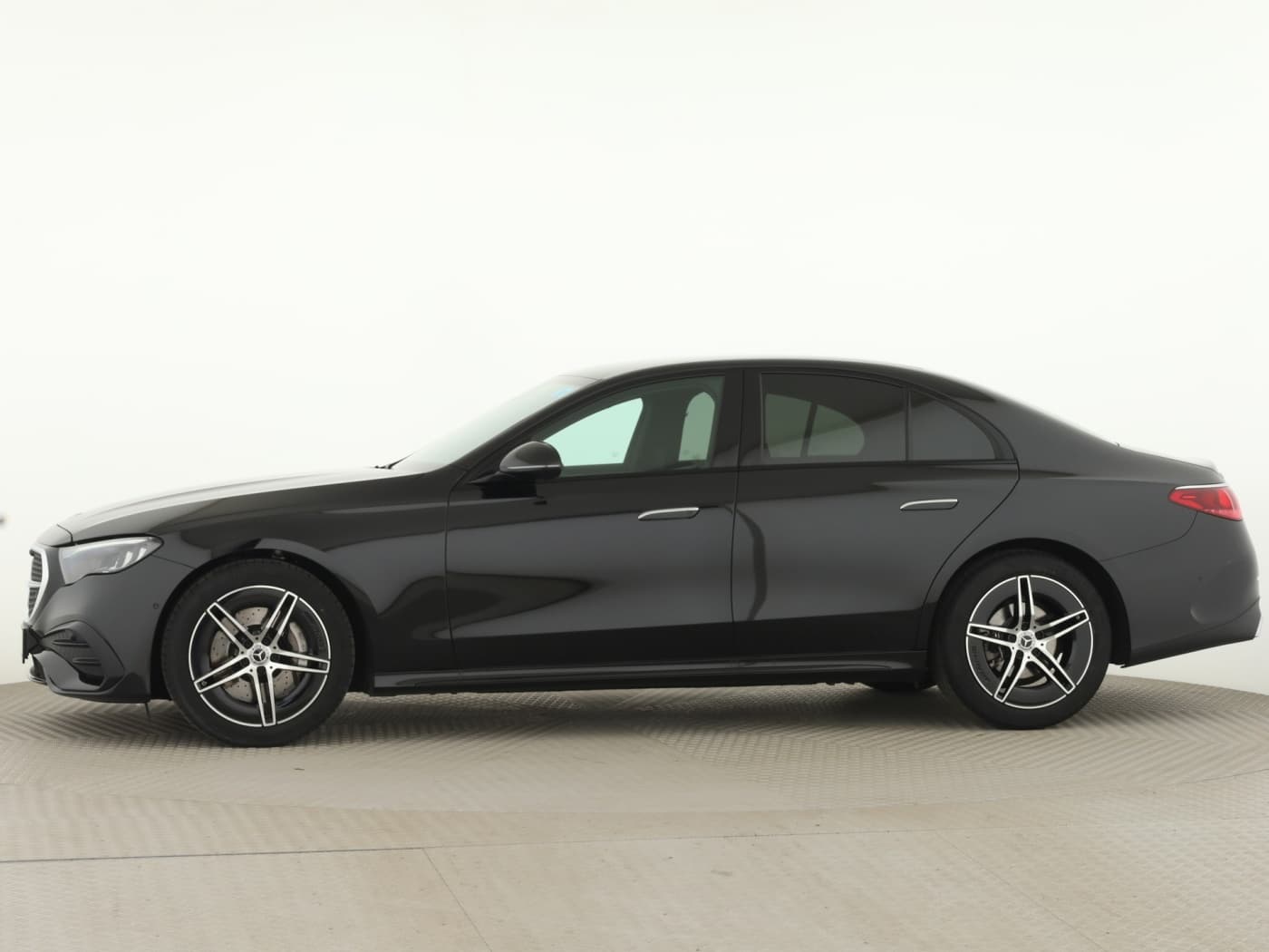 Mercedes-Benz E 200 Bild 7