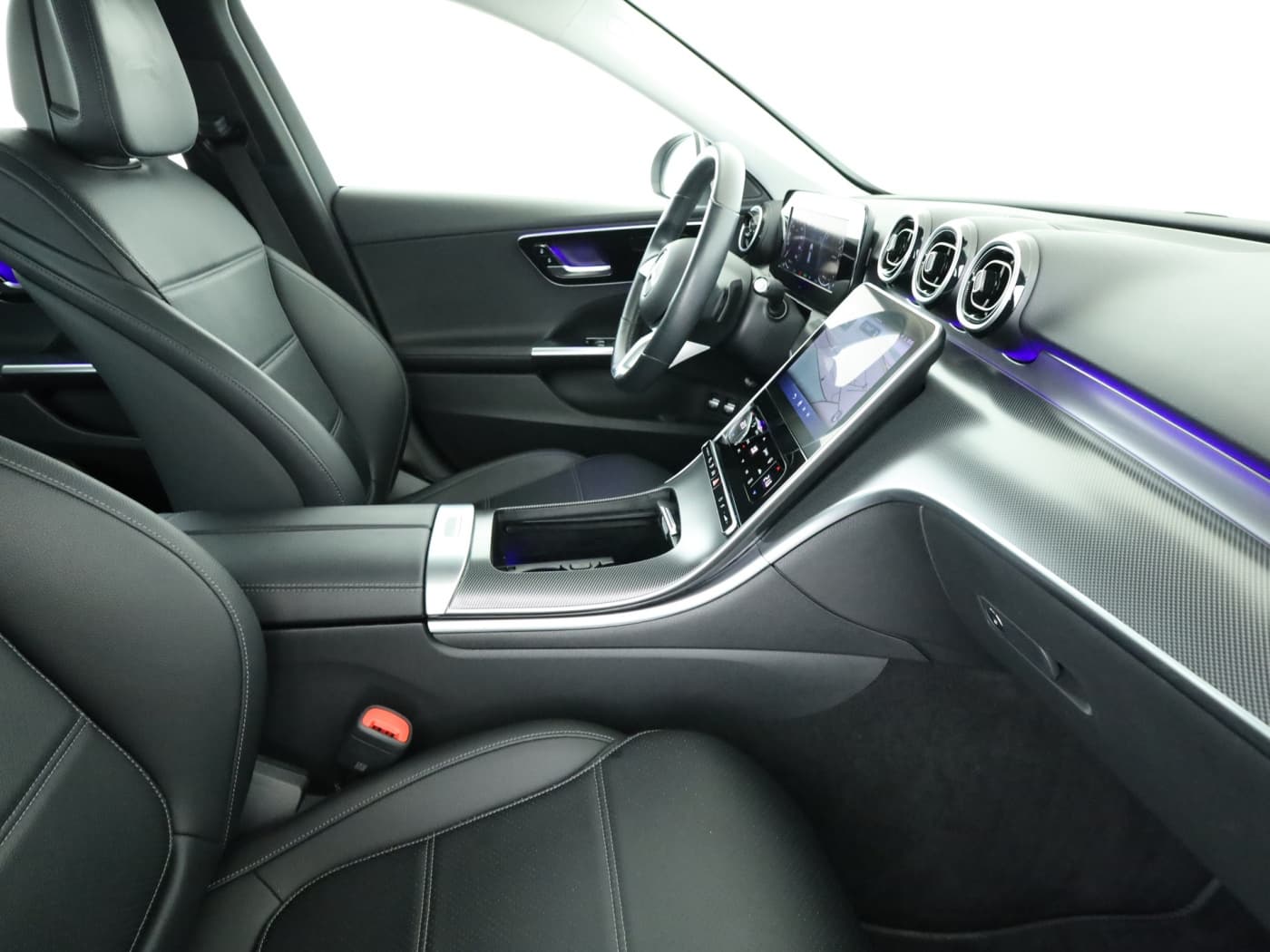 Mercedes-Benz C 300 e T Bild 17