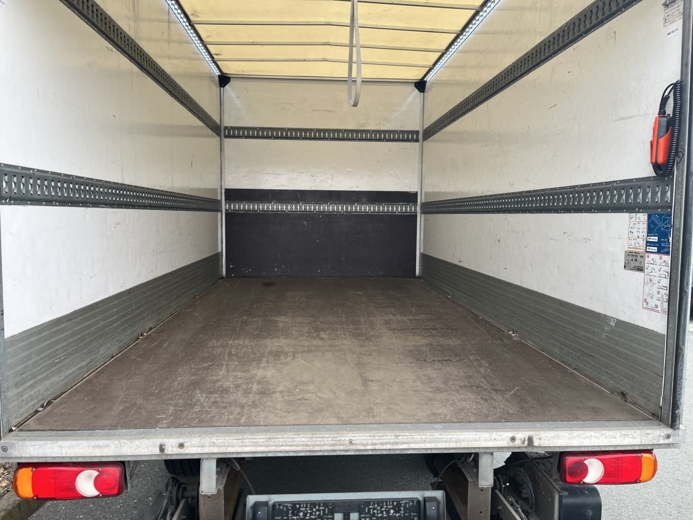 Renault Master 3,5t dCi Koffer LBW Bild 18