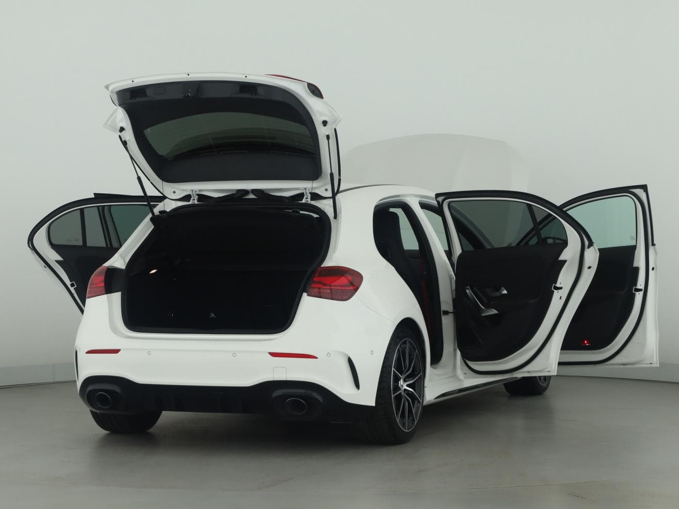 Mercedes-Benz A 35 AMG 4M Bild 9