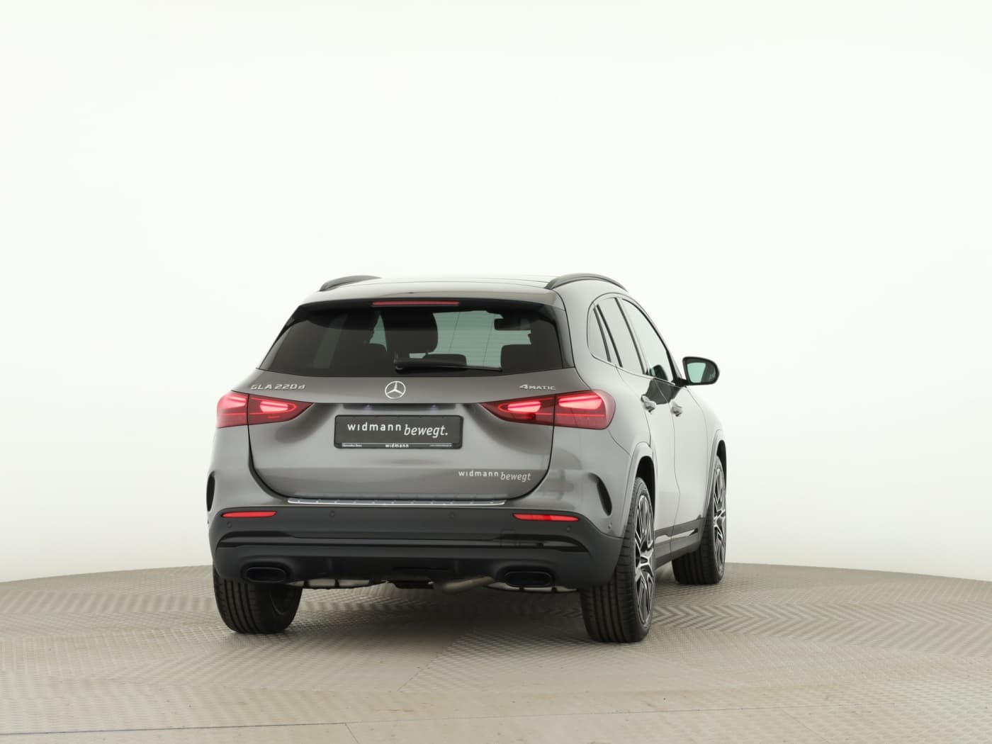 Mercedes-Benz GLA 220 d 4MATIC Bild 2