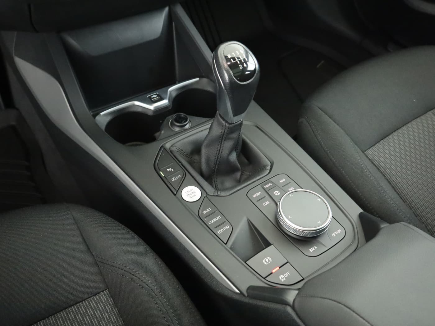 BMW 118i Advantage Bild 15