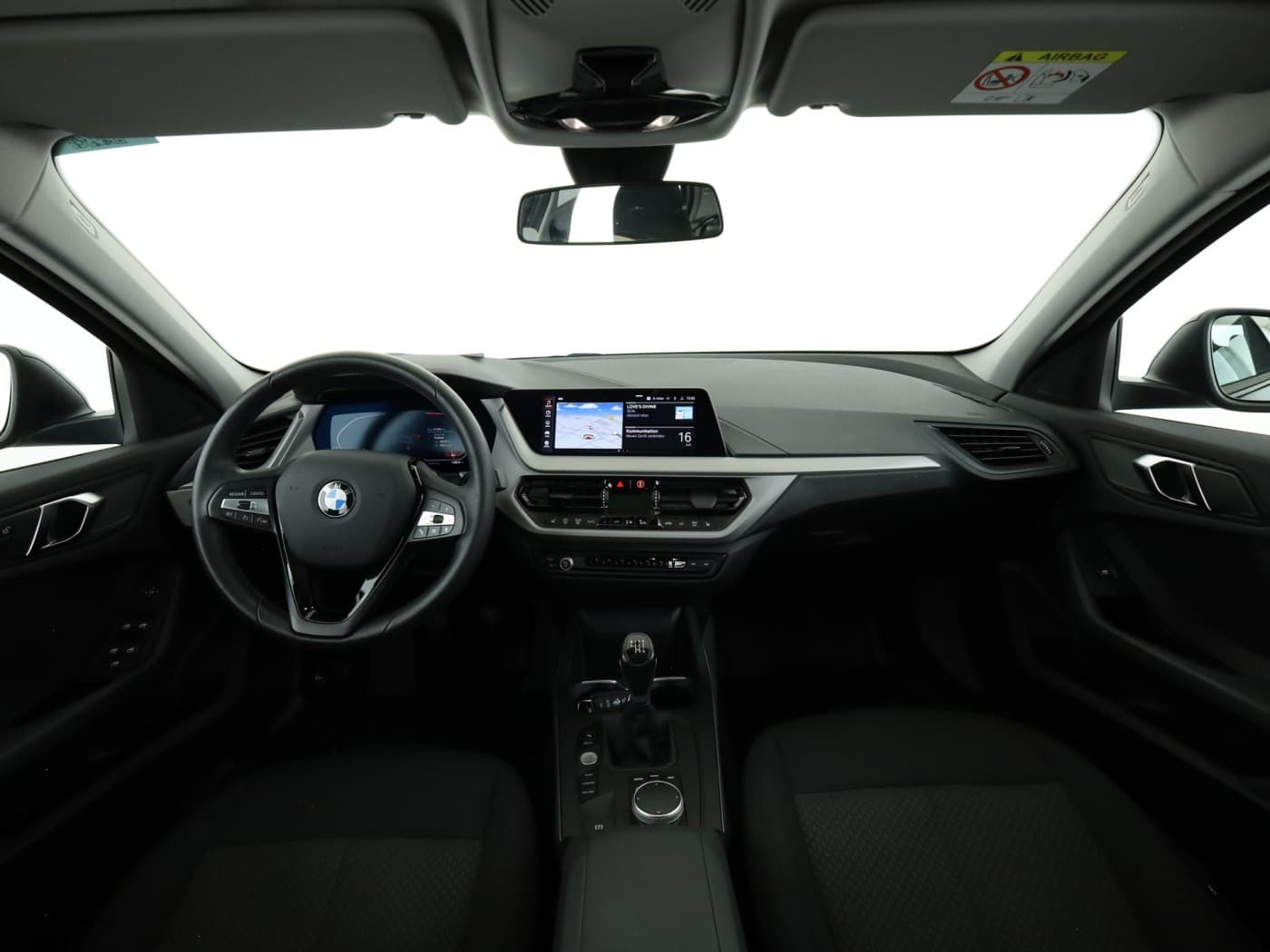 BMW 118i Advantage Bild 19