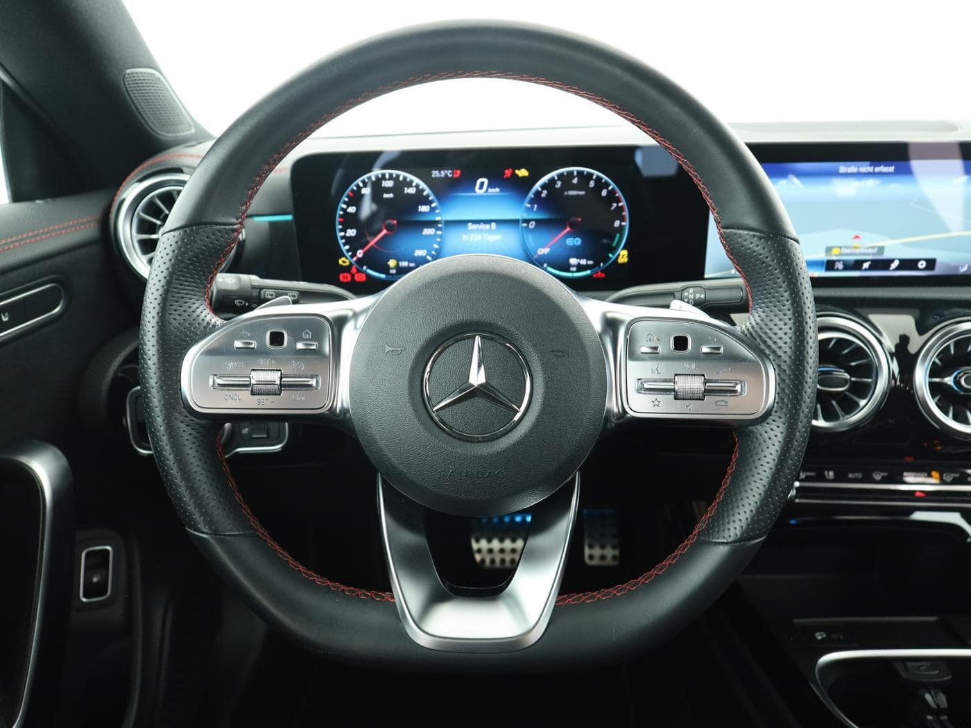Mercedes-Benz CLA 250 e SB Bild 11