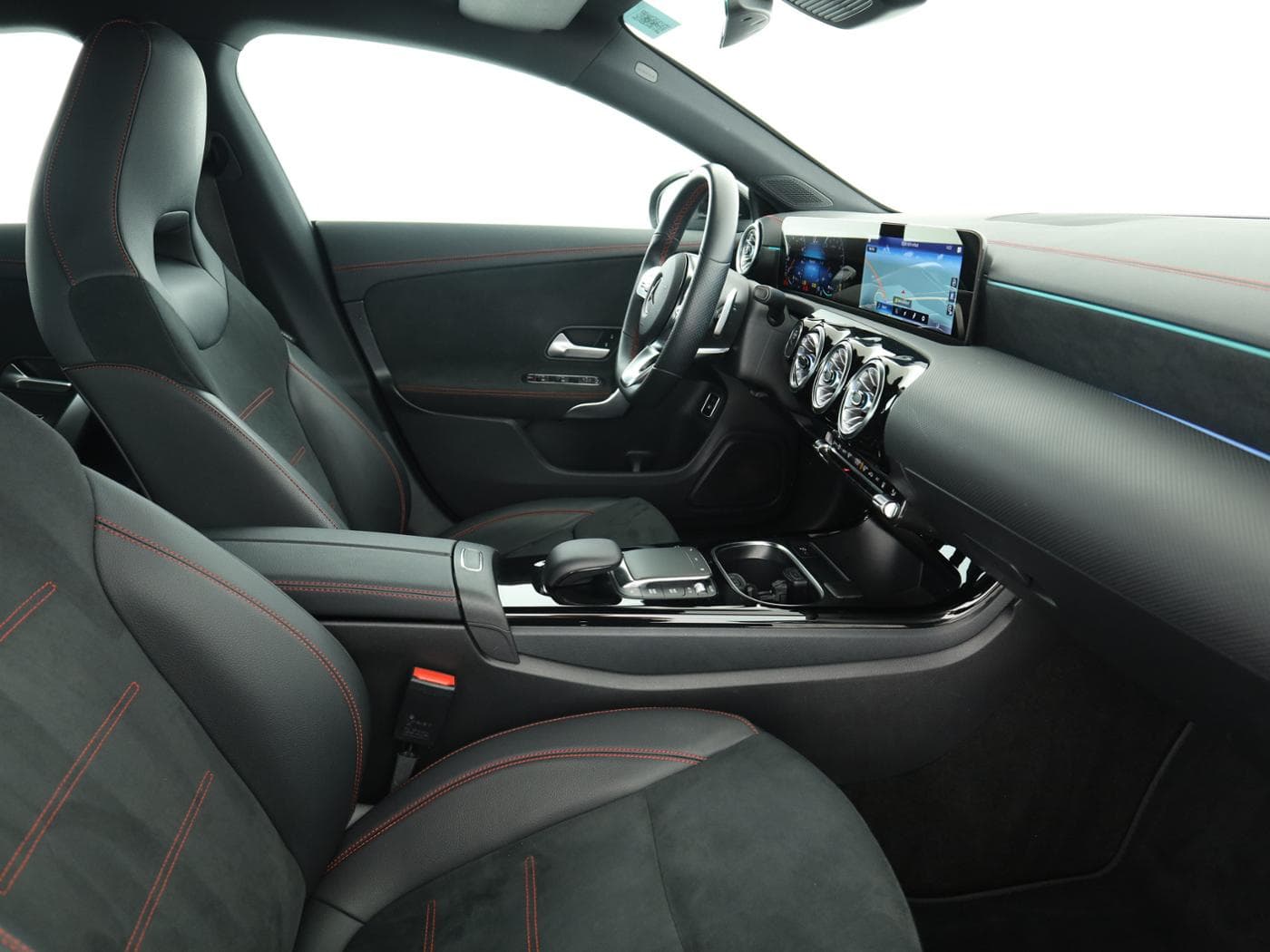 Mercedes-Benz CLA 250 e SB Bild 17