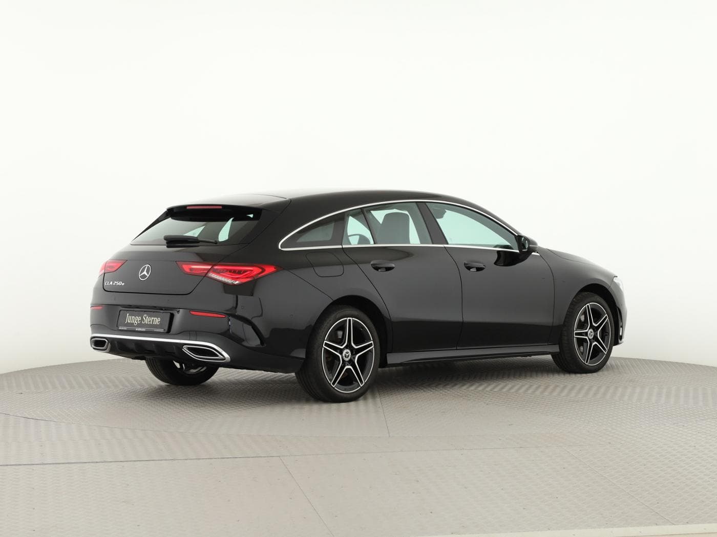 Mercedes-Benz CLA 250 e SB Bild 6