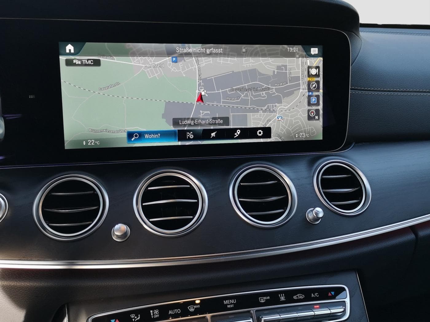 Mercedes-Benz E 300 de 4M T Bild 12