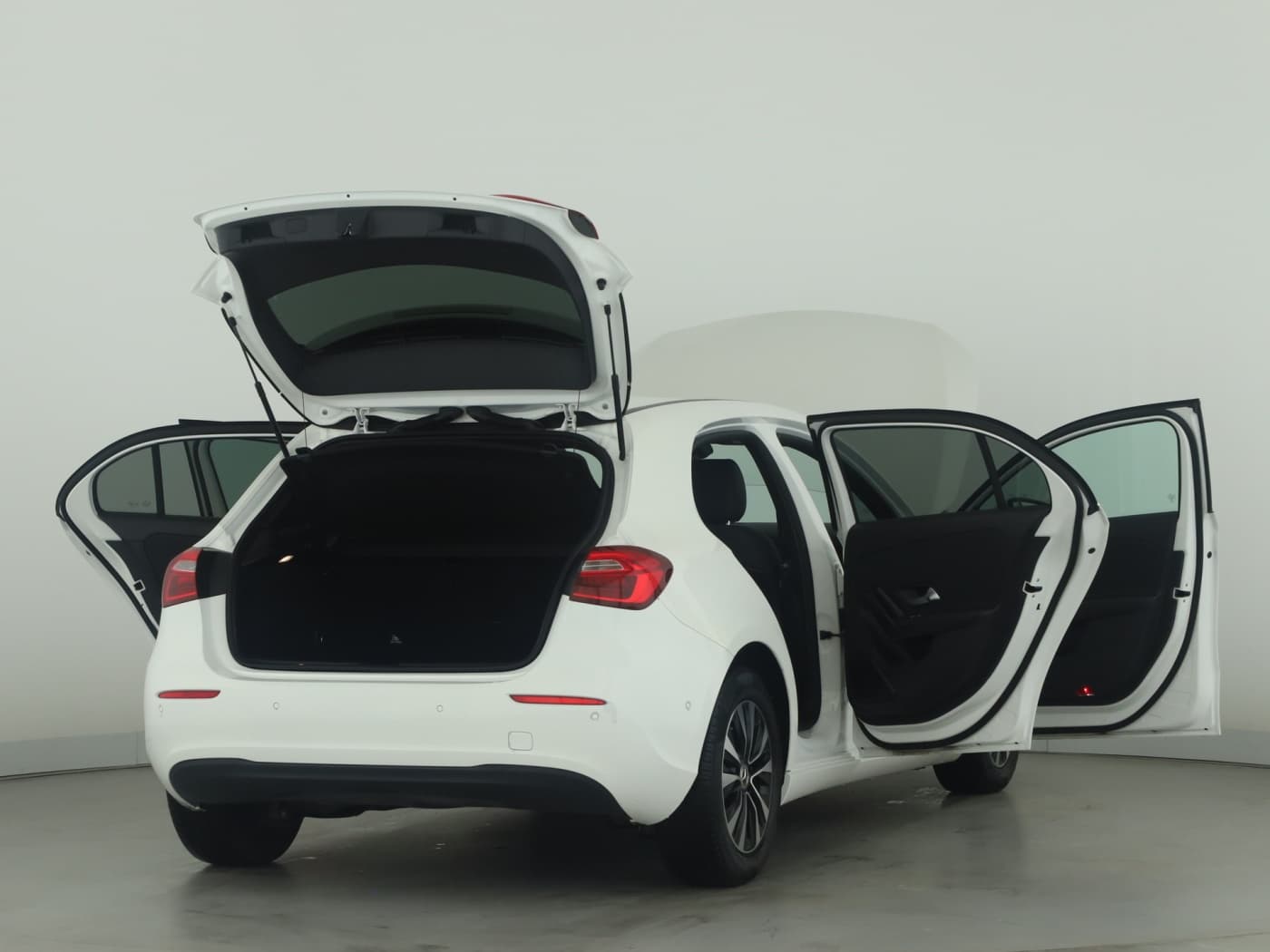 Mercedes-Benz A 180 d Bild 9