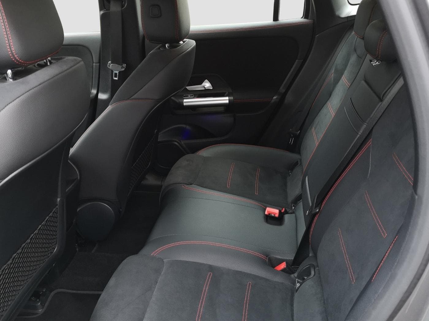 Mercedes-Benz EQA 350 4M Bild 16