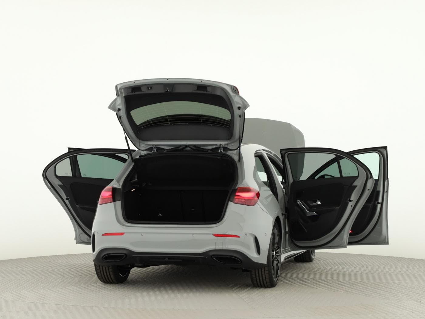 Mercedes-Benz A 180 d Kompaktlimousine Bild 9