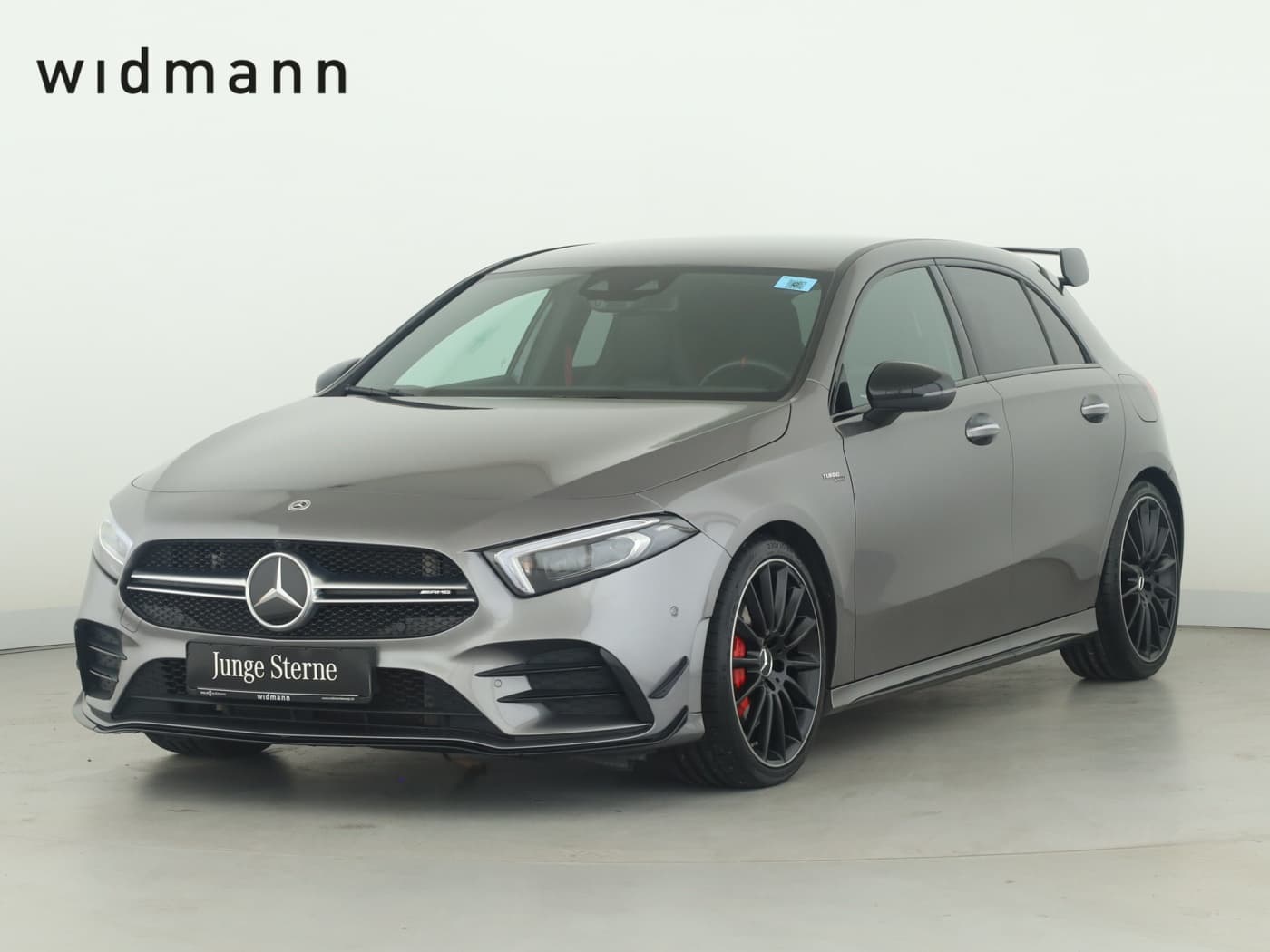 Mercedes-Benz A 35 AMG 4M