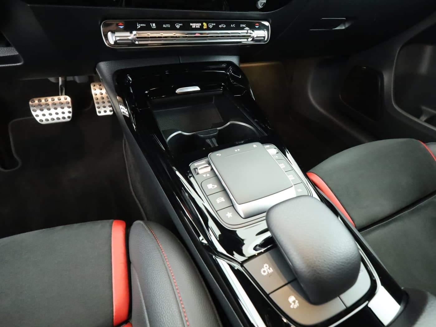 Mercedes-Benz A 35 AMG 4M Bild 15