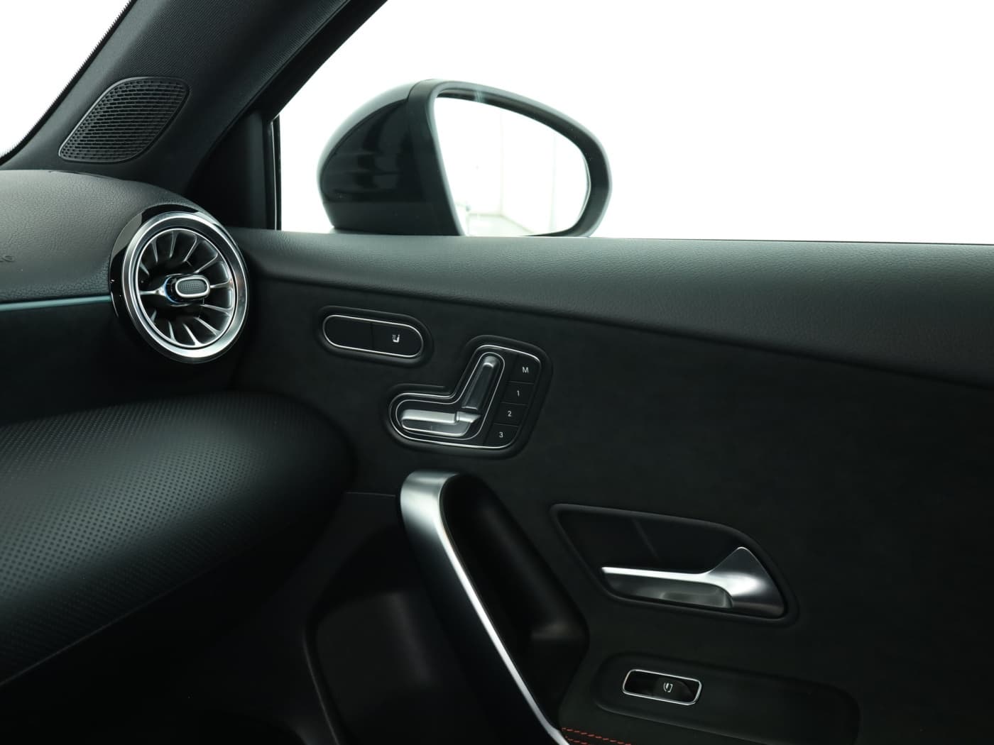 Mercedes-Benz A 35 AMG 4M Bild 16