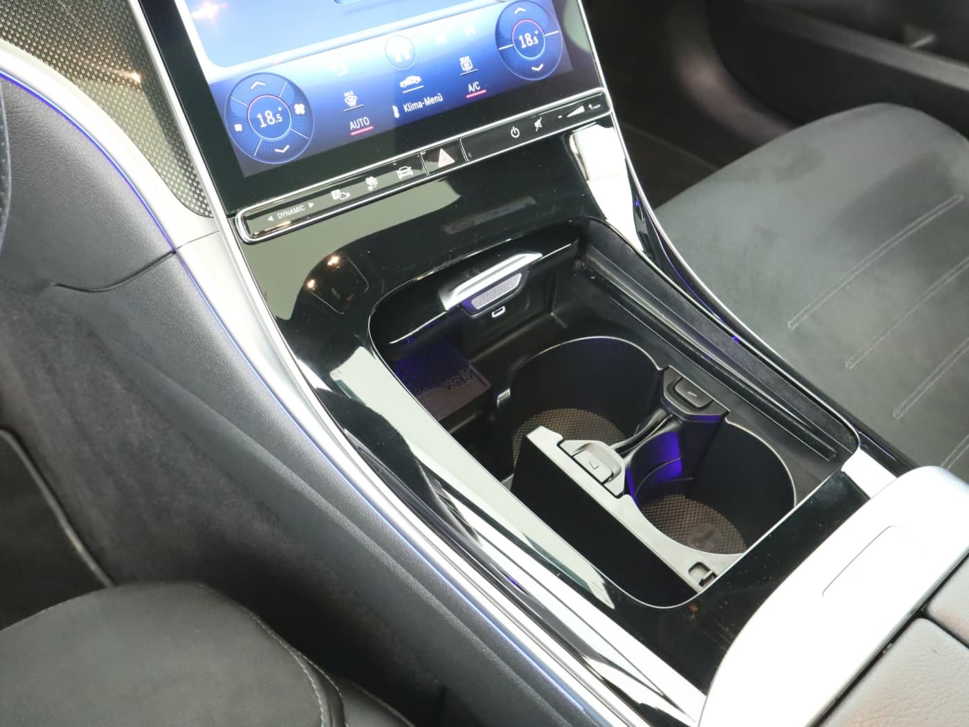 Mercedes-Benz C 300 e T Bild 15