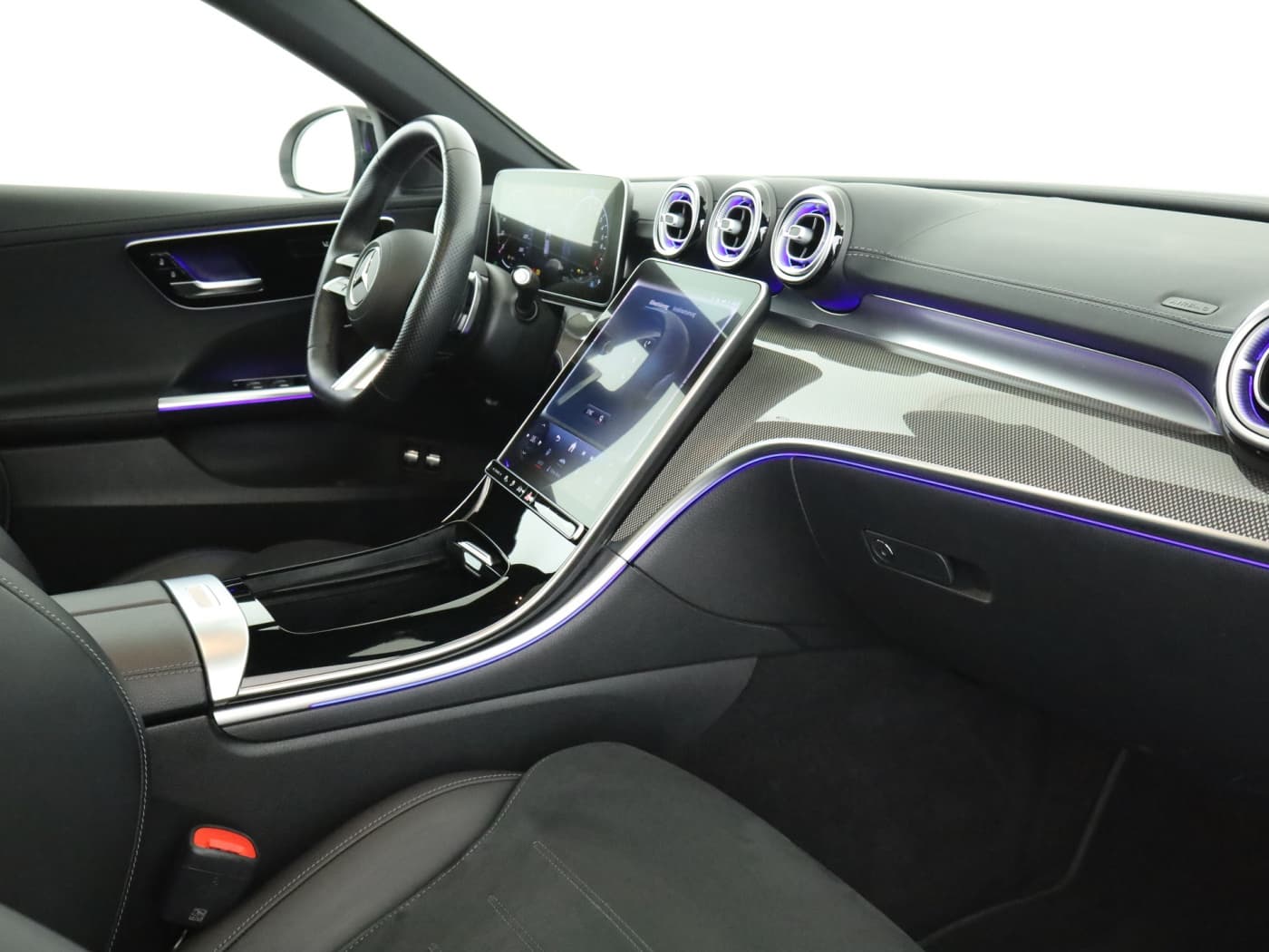 Mercedes-Benz C 300 e T Bild 17