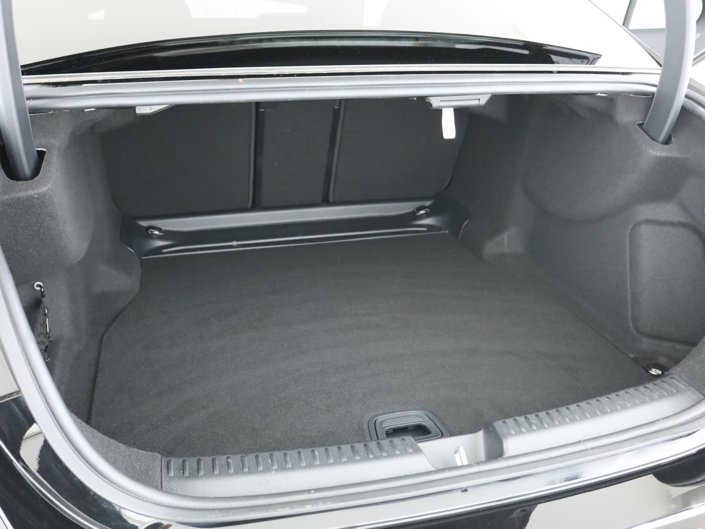 Mercedes-Benz E 200 Bild 23