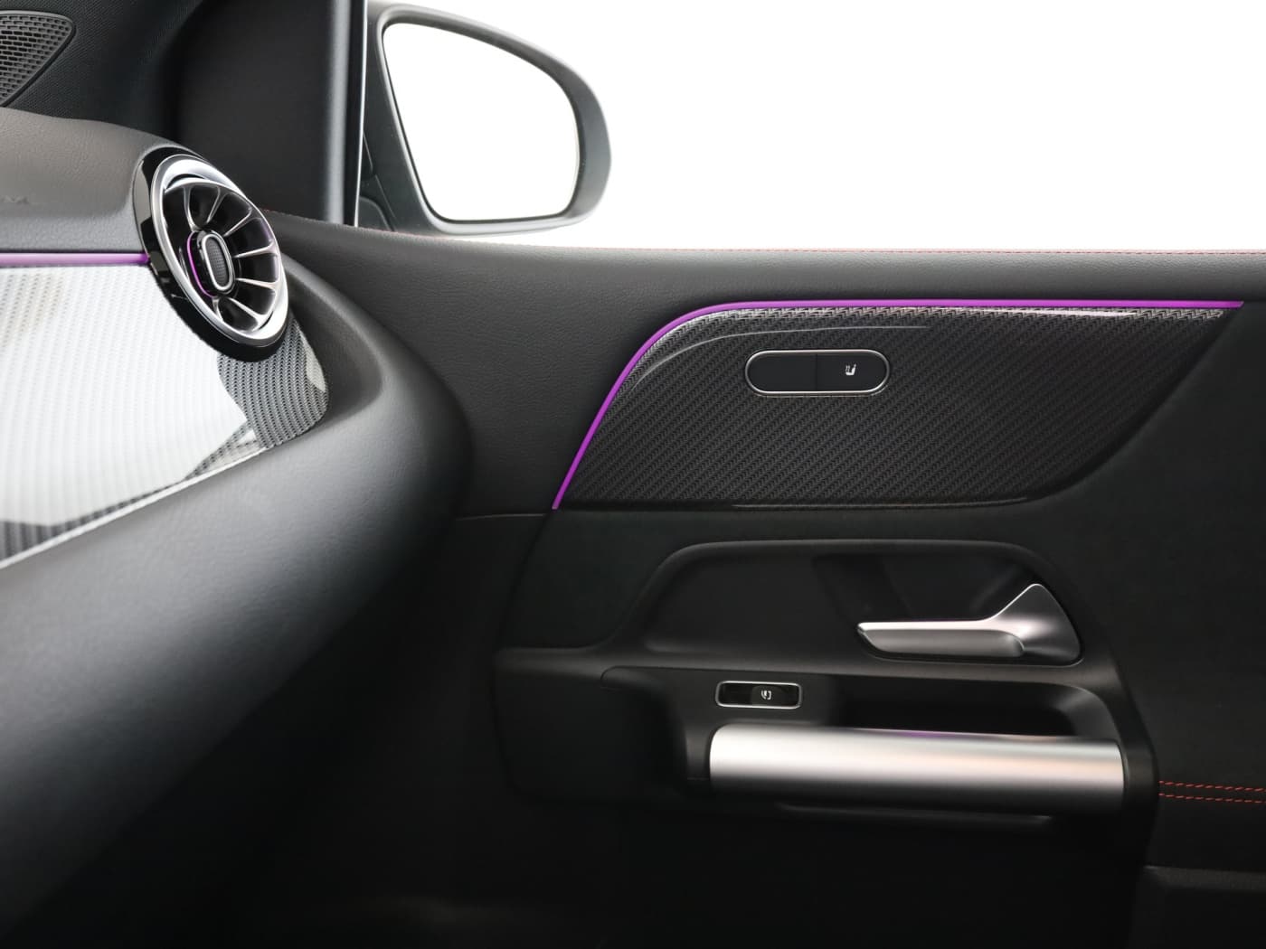 Mercedes-Benz B 250 4M Bild 16