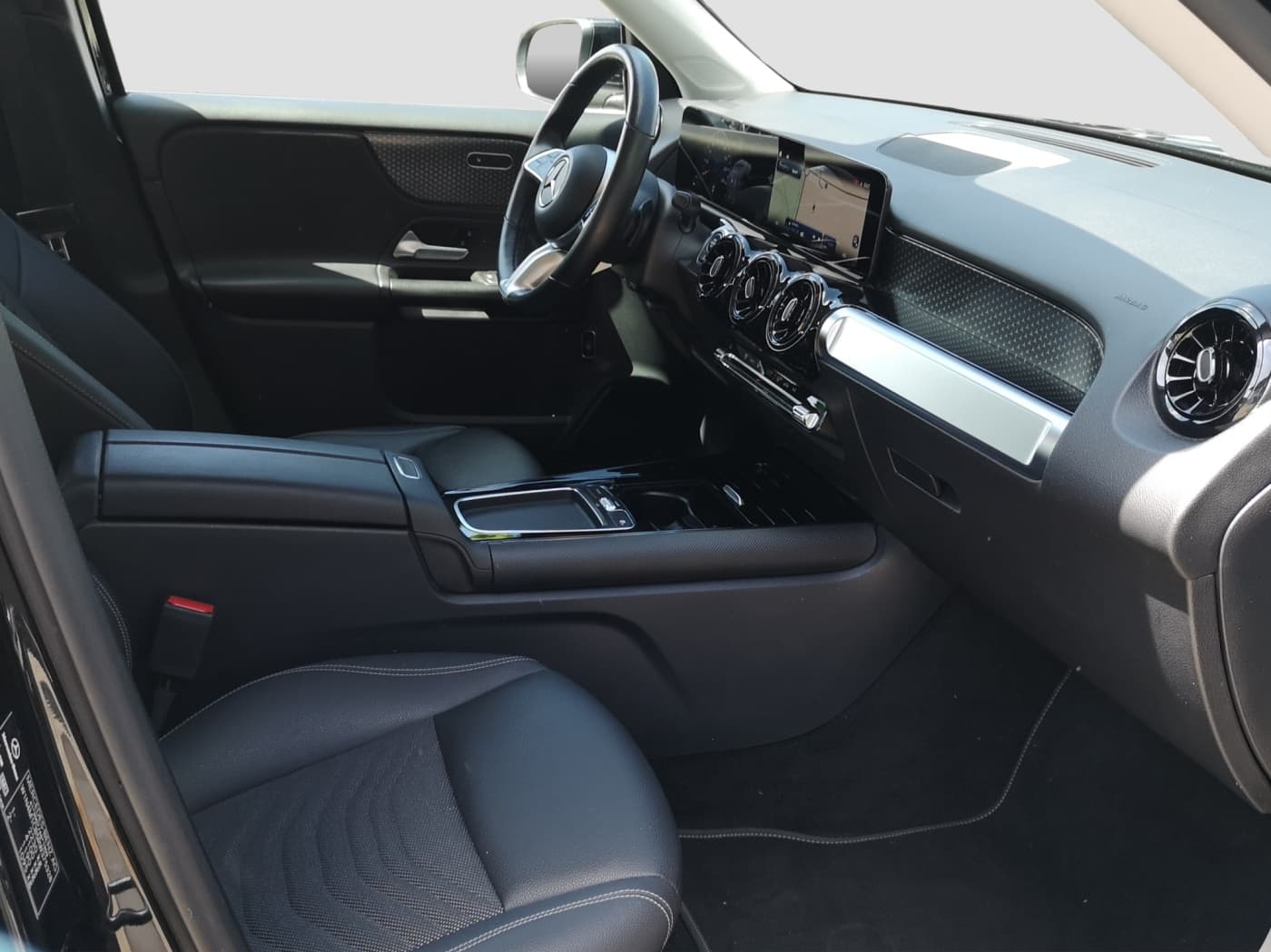 Mercedes-Benz GLB 200 d Bild 15