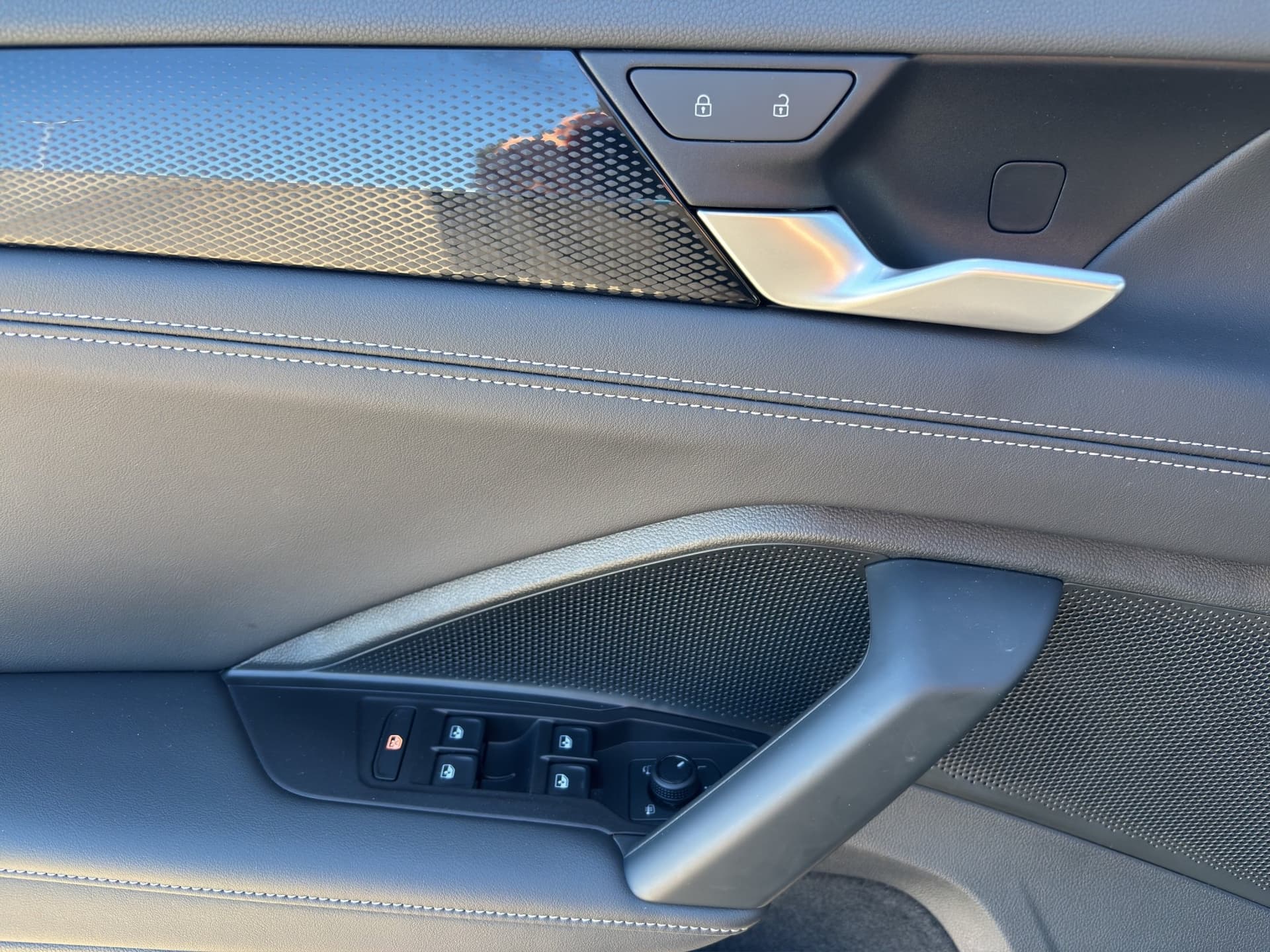 Volkswagen Tayron Life 1.5 eTSI 150 PS DSG AHK NAVI ACC Bild 14