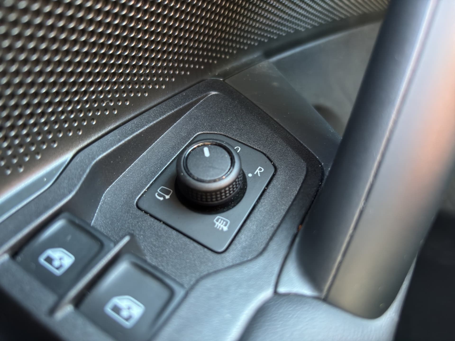 Volkswagen Tayron Life 1.5 eTSI 150 PS DSG AHK NAVI ACC Bild 22