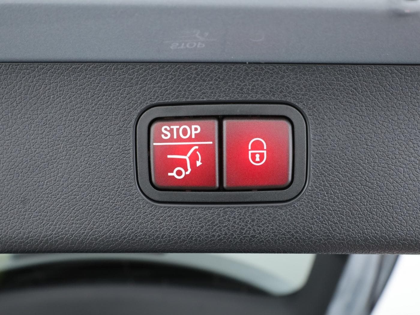 Mercedes-Benz E 300 de 4MATIC T-Modell mit EQ Hybrid Technologie Bild 25