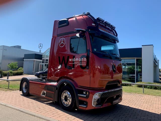 Mercedes-Benz Actros 1853 LS GigaSpace Bild 3