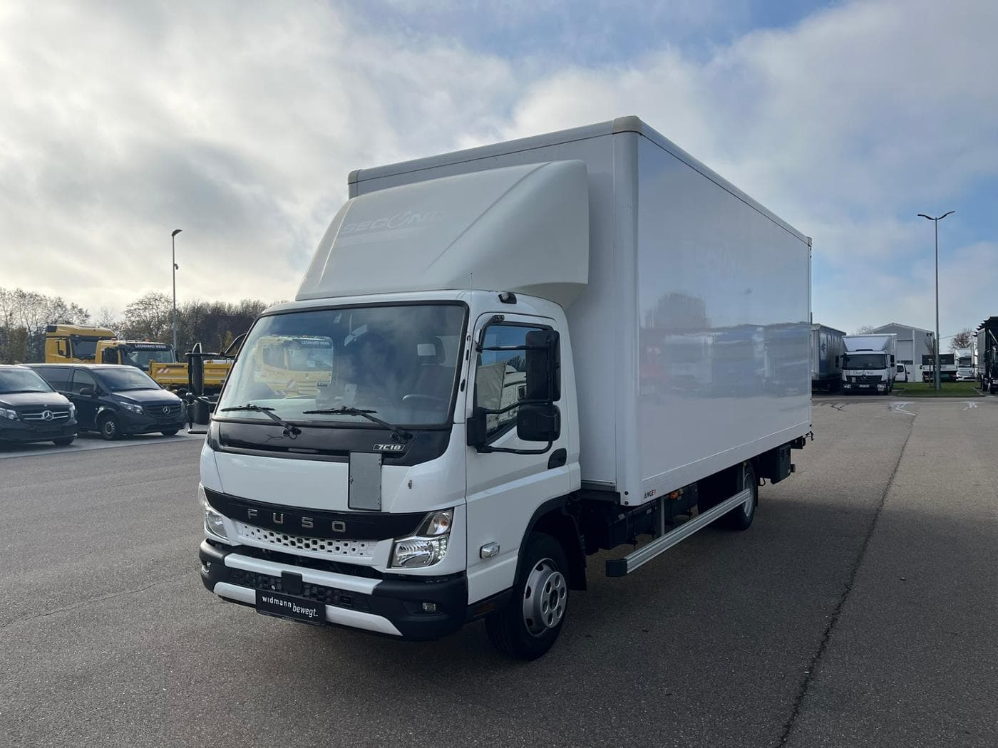 Mitsubishi Fuso Fuso Canter 7C18 AMT Junge Kofferaufbau