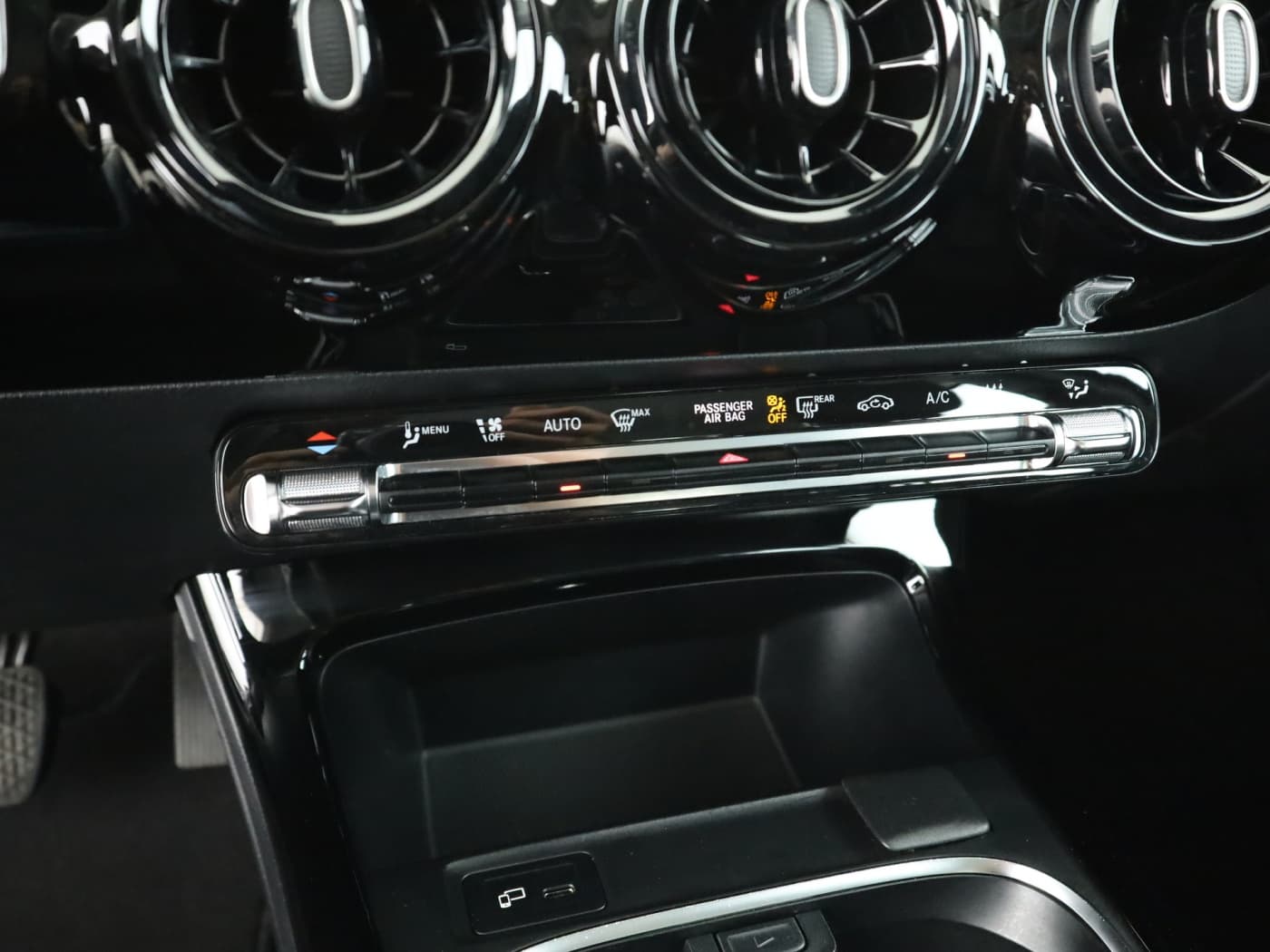 Mercedes-Benz A 250 e Bild 14
