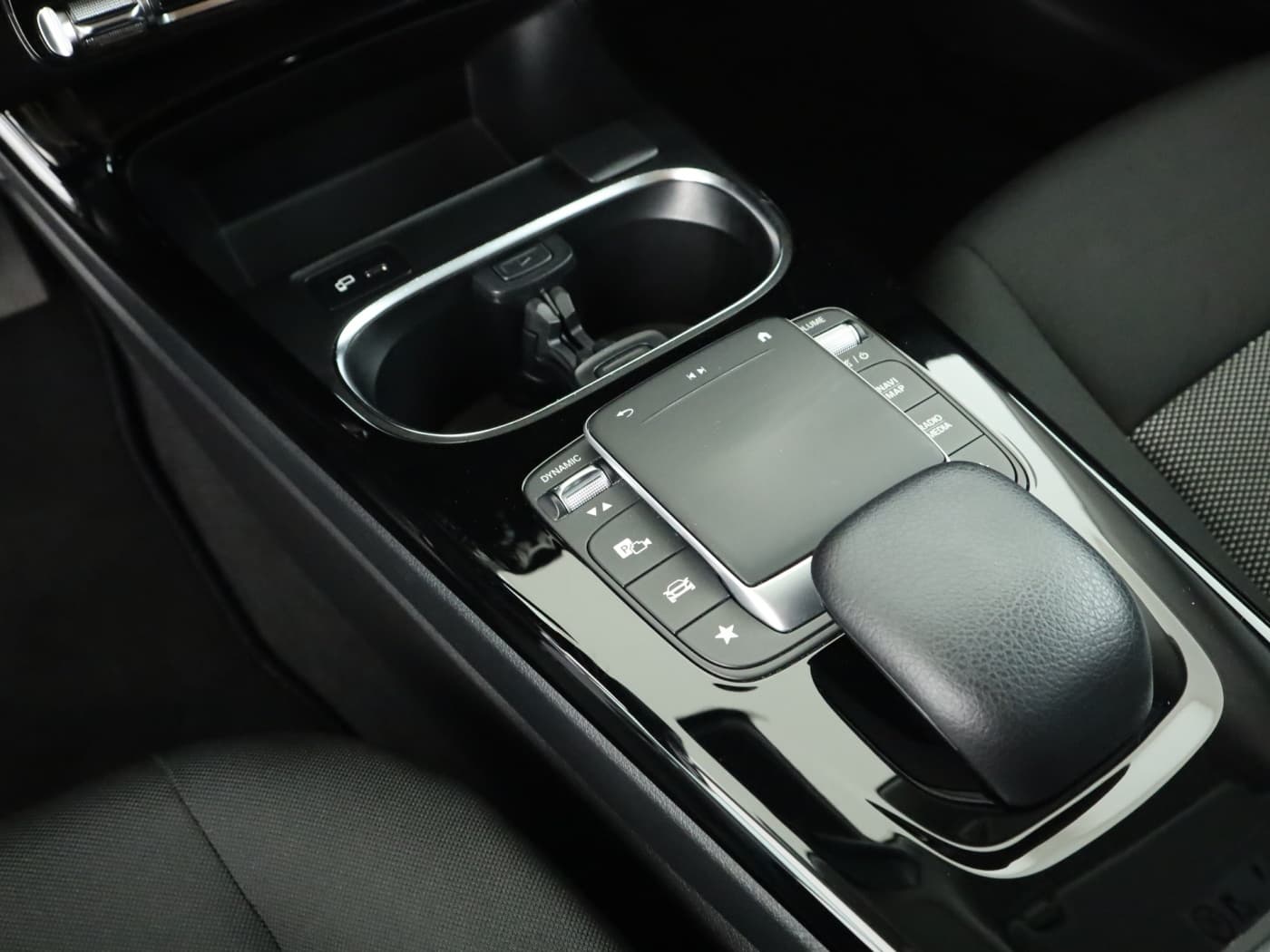 Mercedes-Benz A 250 e Bild 15