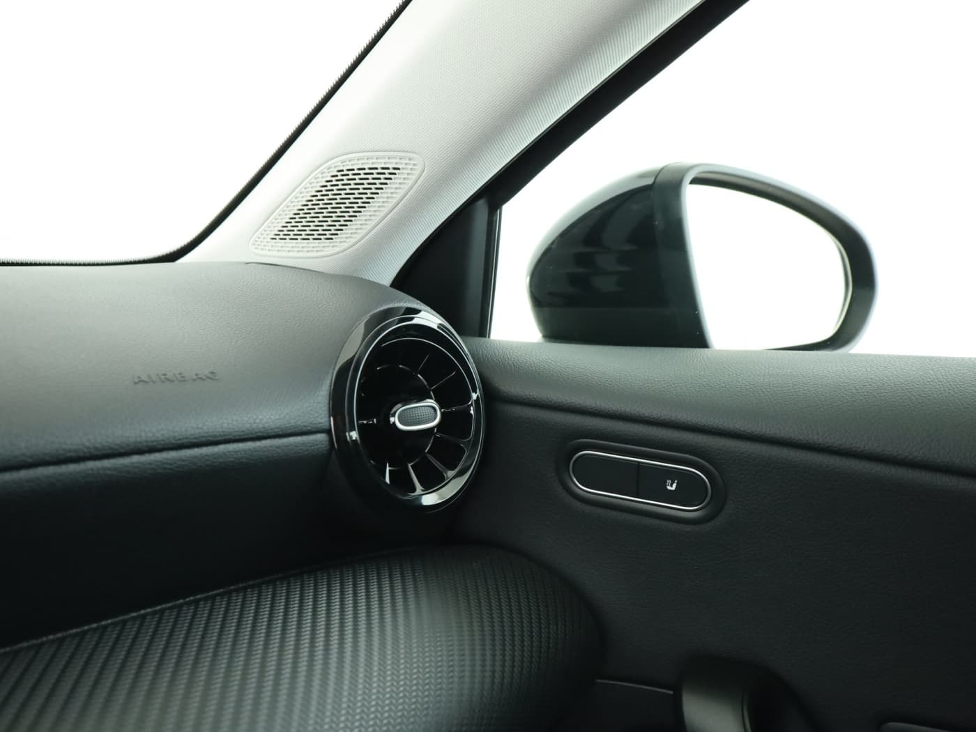 Mercedes-Benz A 250 e Bild 16