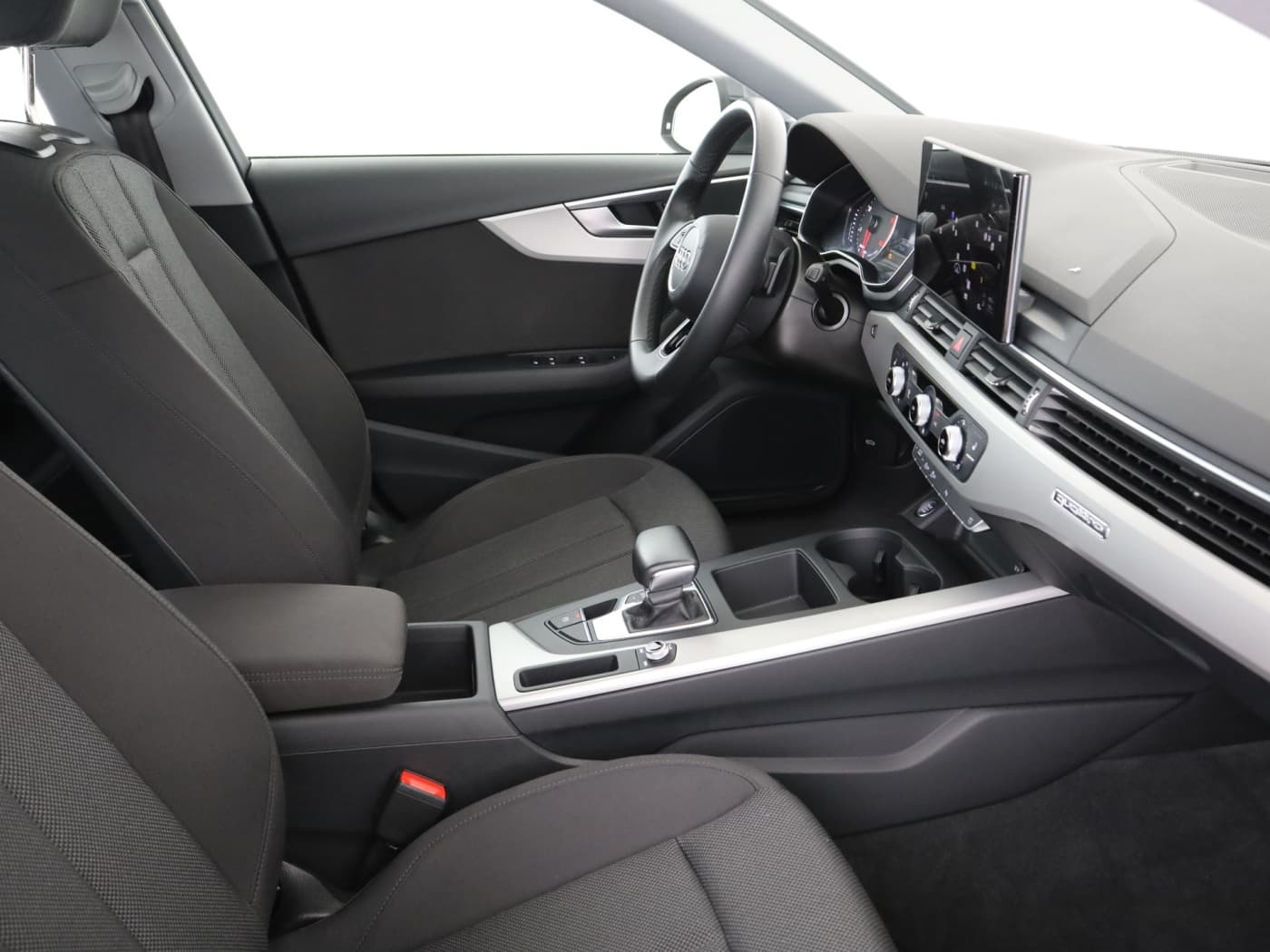 Audi A4 40 quattro 2.0 TDI Avant advanced Bild 17