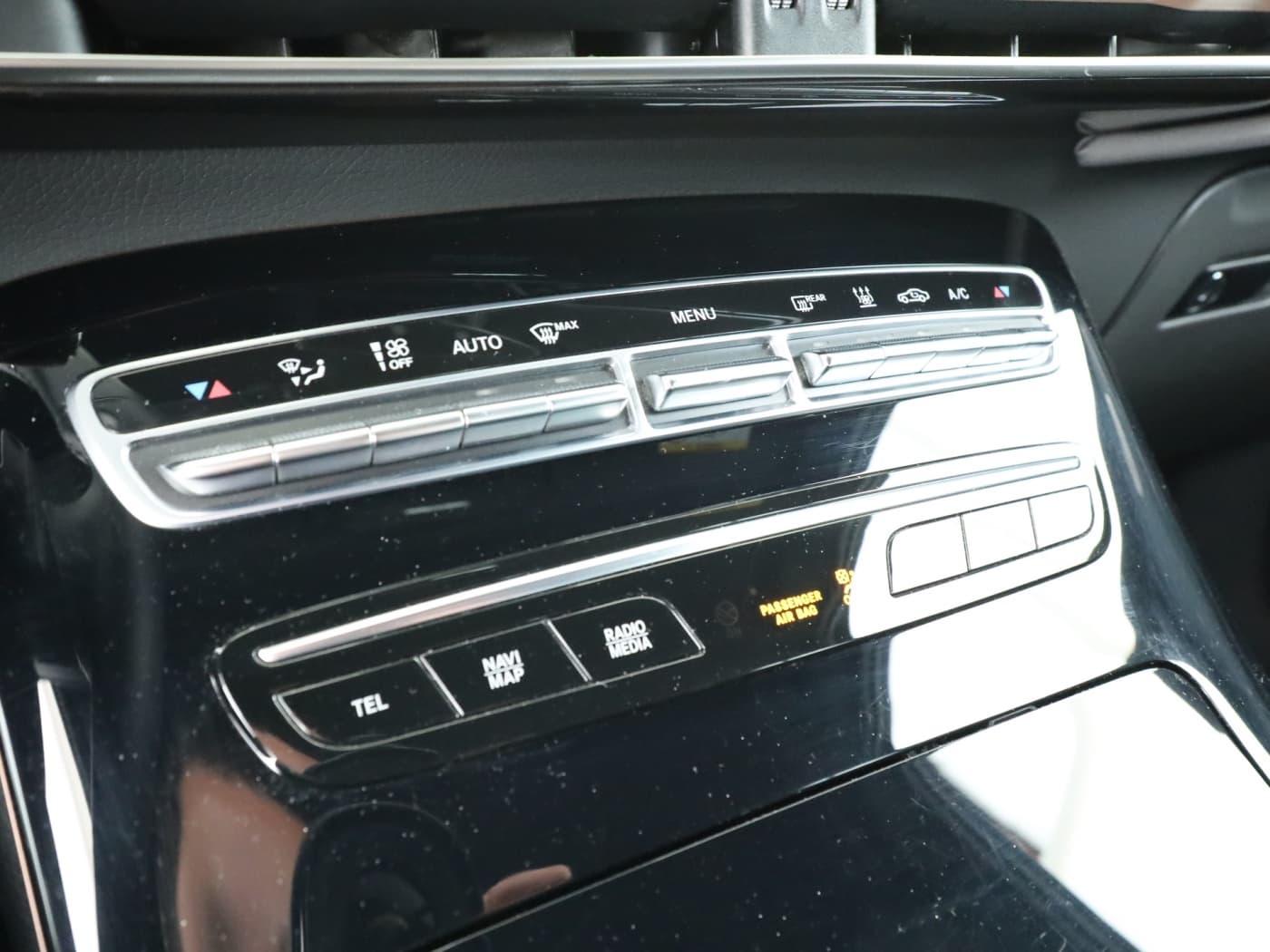 Mercedes-Benz EQC 400 4M Bild 14