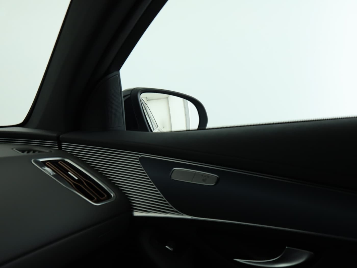Mercedes-Benz EQC 400 4M Bild 16
