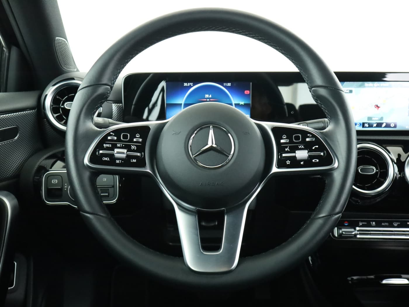 Mercedes-Benz A 250 e Lim Bild 11