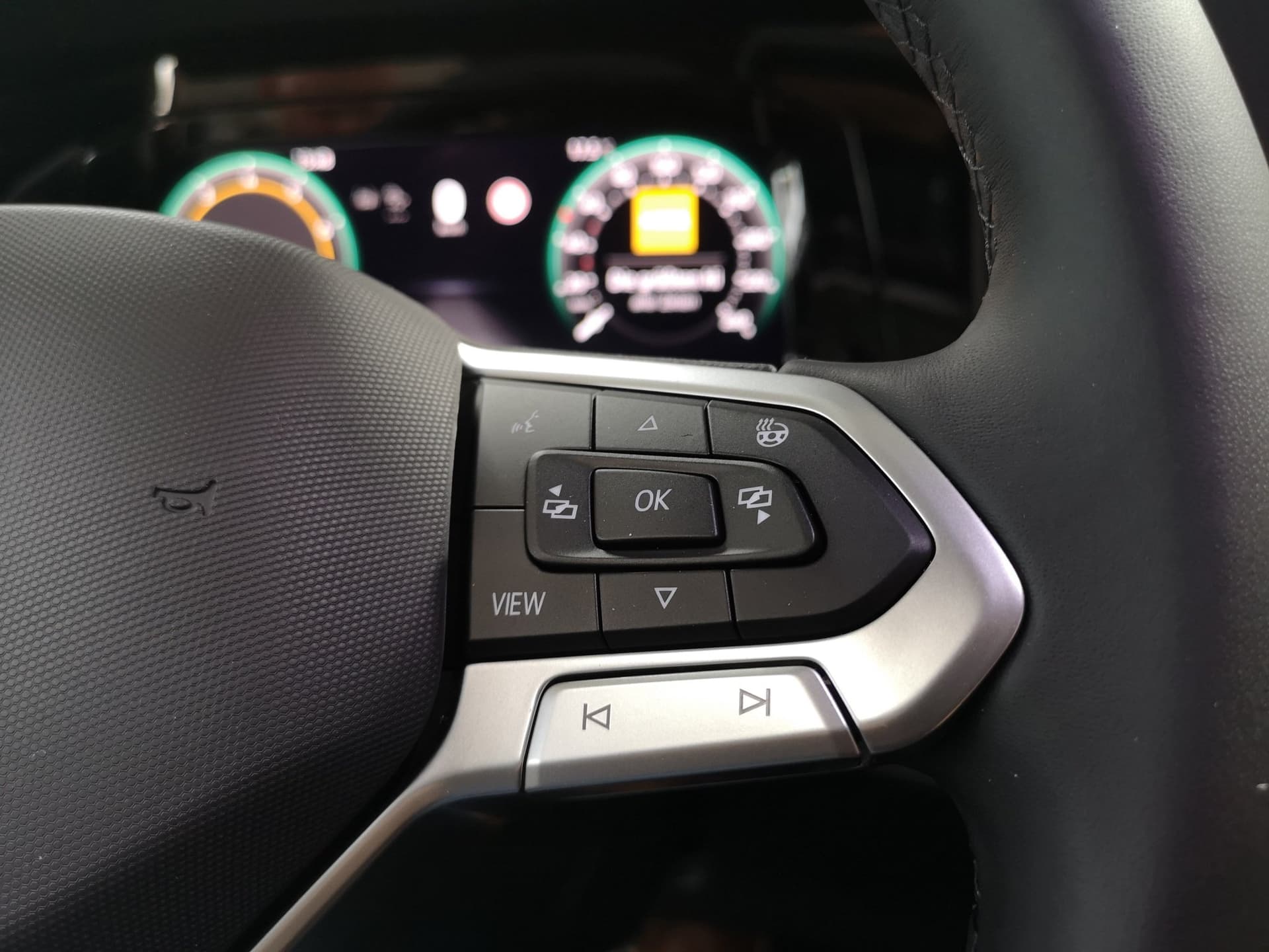 Volkswagen Golf Life 1.5 115 PS DSG ACC Bild 23