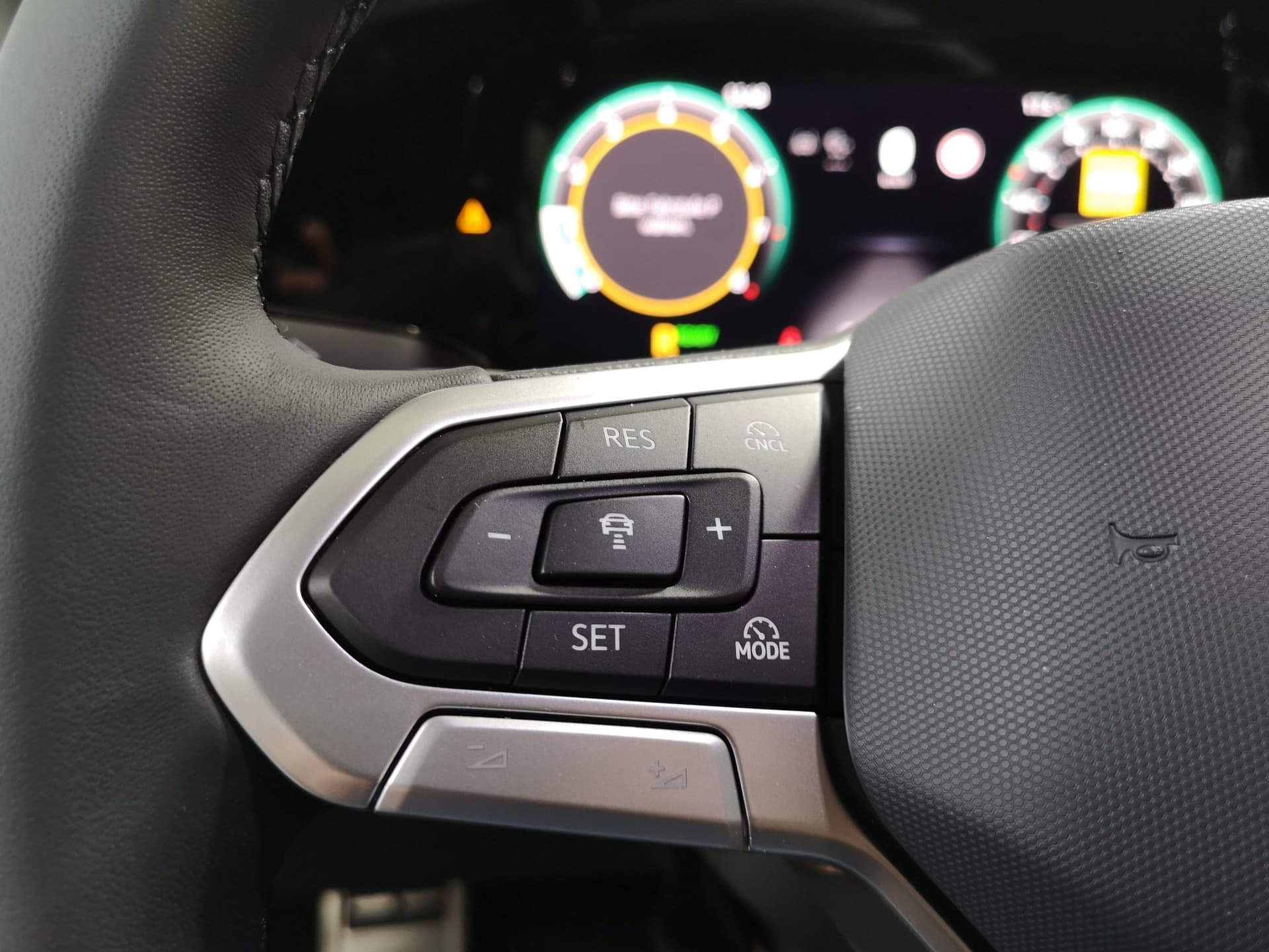 Volkswagen Golf Life 1.5 115 PS DSG ACC Bild 24