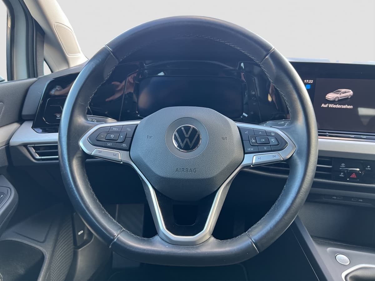 Volkswagen Golf Variant Life 110 PS ACC NAVI APP Bild 10