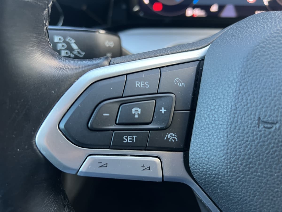 Volkswagen Golf Variant Life 110 PS ACC NAVI APP Bild 21