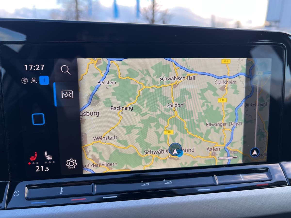 Volkswagen Golf Variant Life 110 PS ACC NAVI APP Bild 22