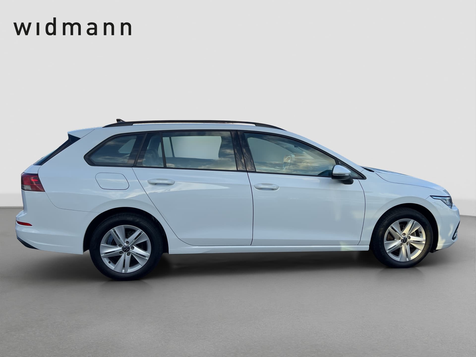 Volkswagen Golf Variant Life 110 PS ACC NAVI APP Bild 6