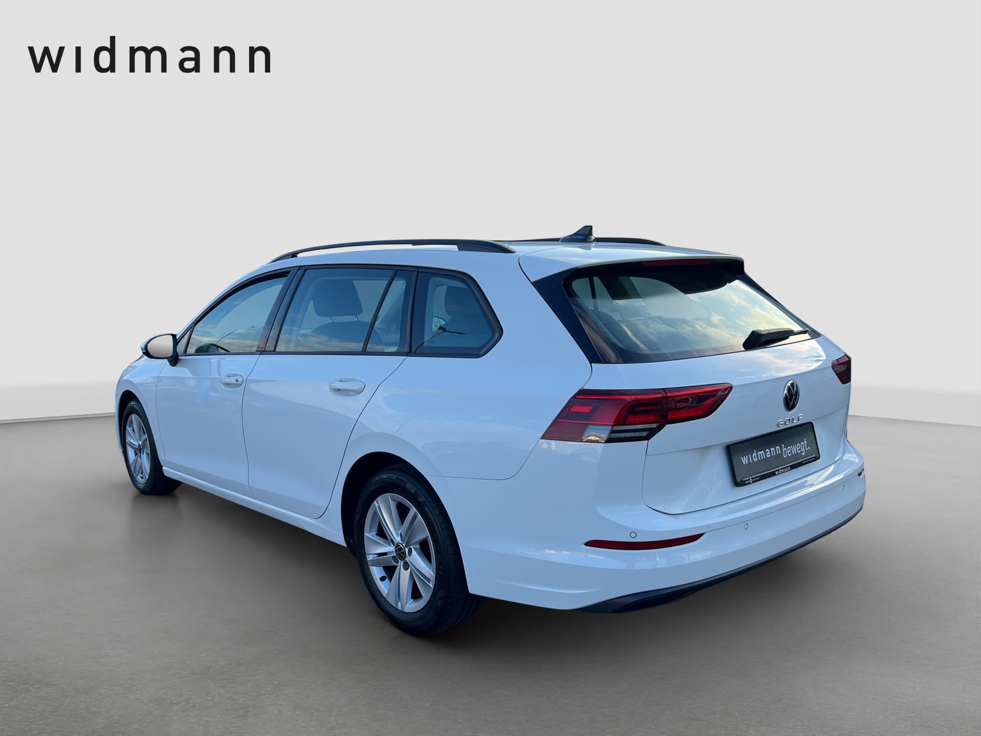 Volkswagen Golf Variant Life 110 PS ACC NAVI APP Bild 8
