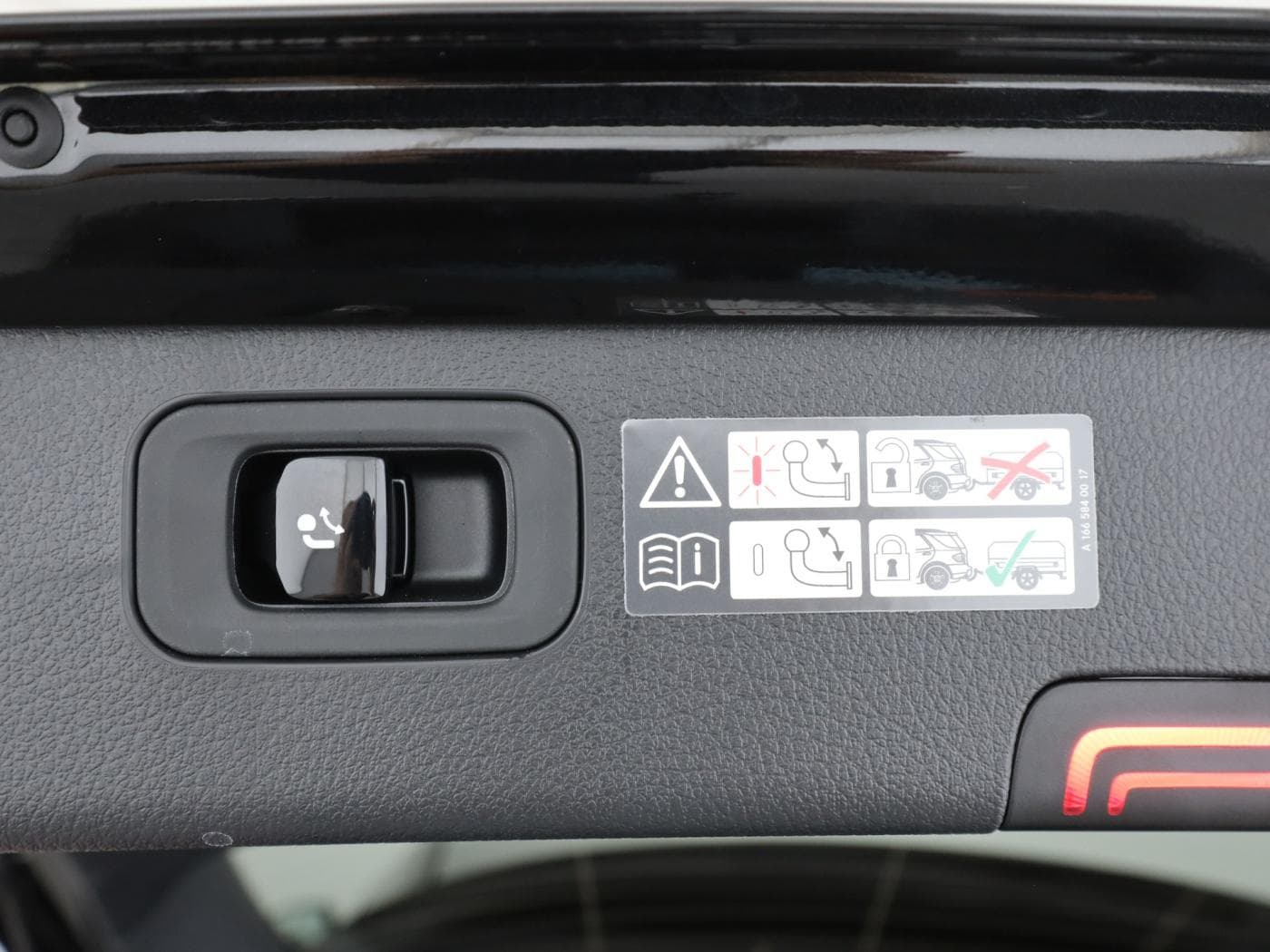 Mercedes-Benz C 300 e T-Modell Bild 24