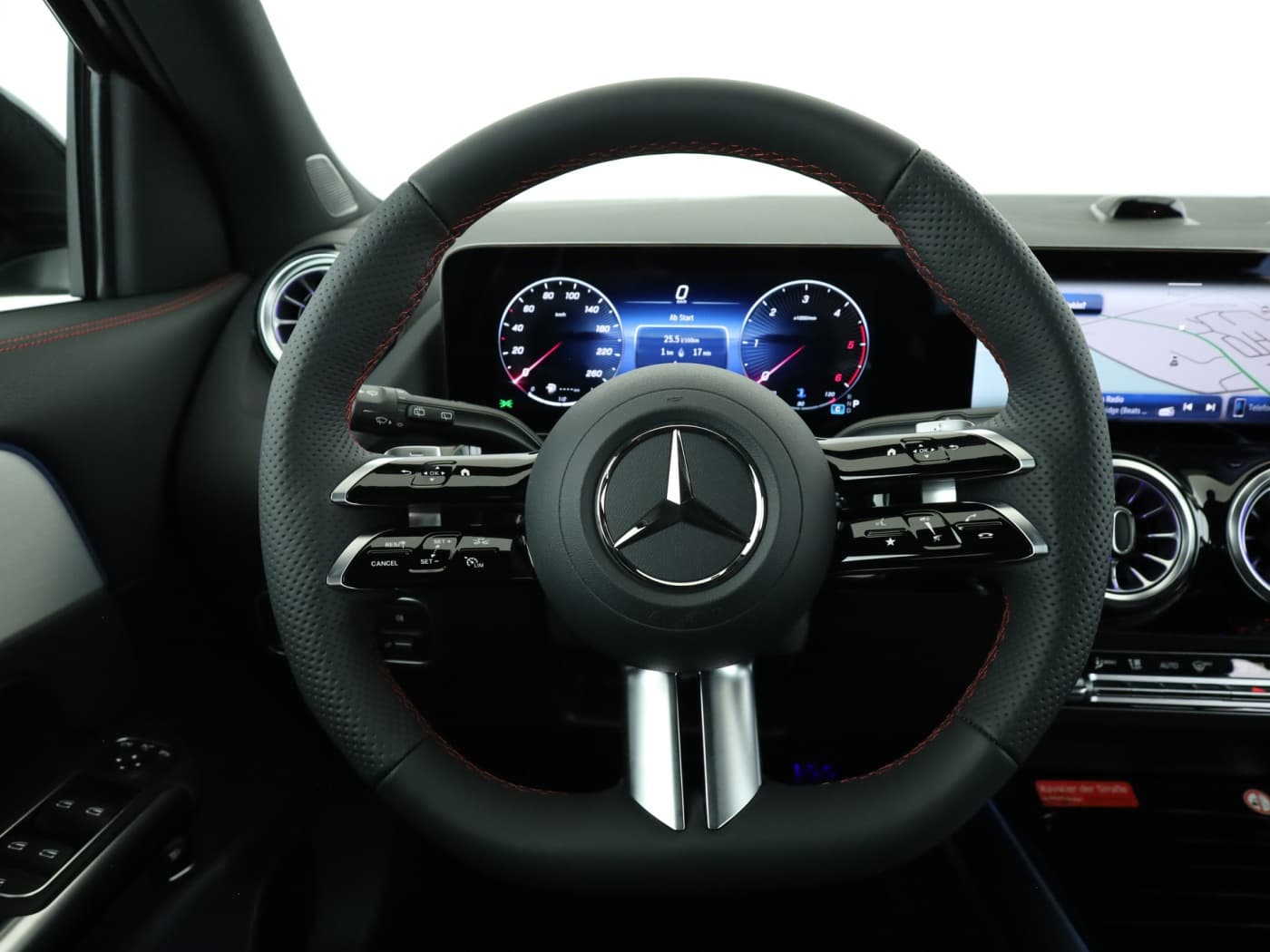 Mercedes-Benz GLA 220 d 4MATIC Bild 11
