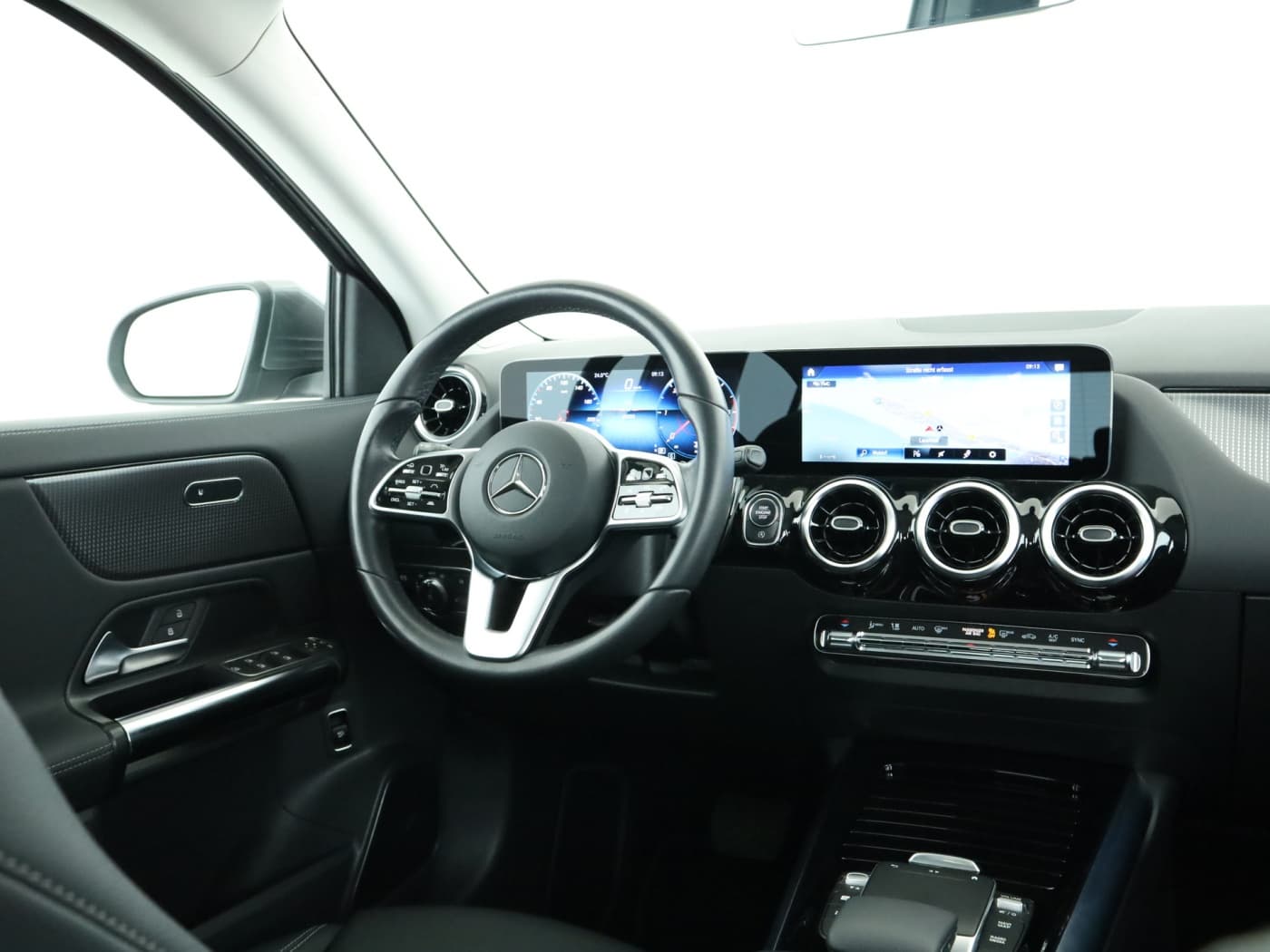 Mercedes-Benz GLA 220 d 4M Bild 10